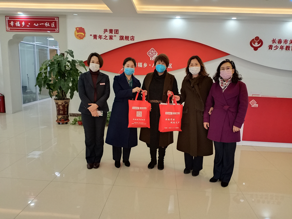 2。。。。。。。新城供热公司为社区捐赠口罩.png