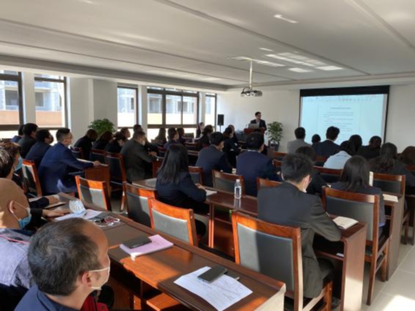 4。。。。。。。.jpg