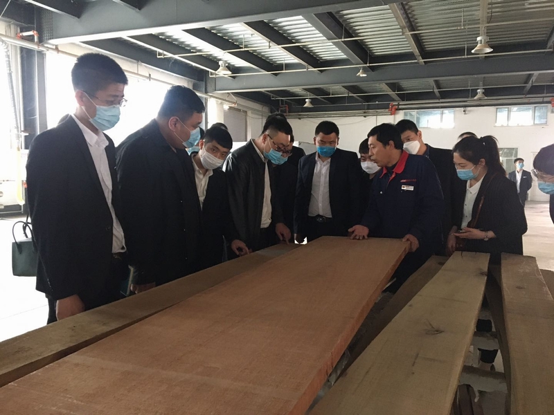 5。。。。.jpg