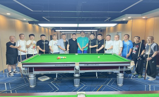 7.尊龙凯时人生就是搏南山台球社群组织友谊对抗赛_副本.jpg